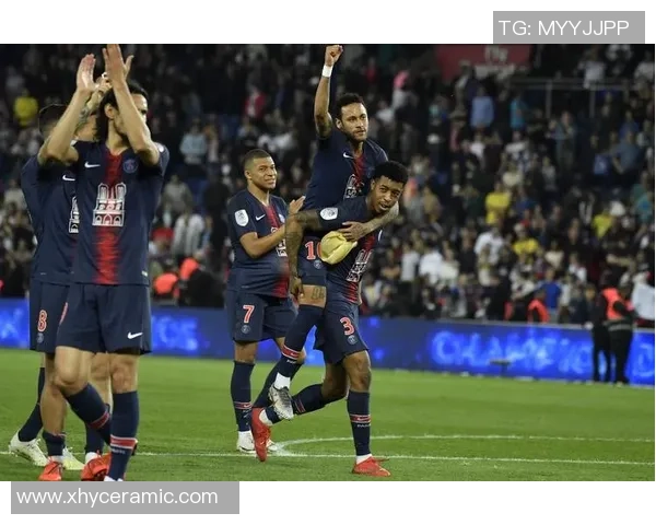 德甲激战莱比锡大胜巴黎圣日耳曼帽子戏法点燃全场激情