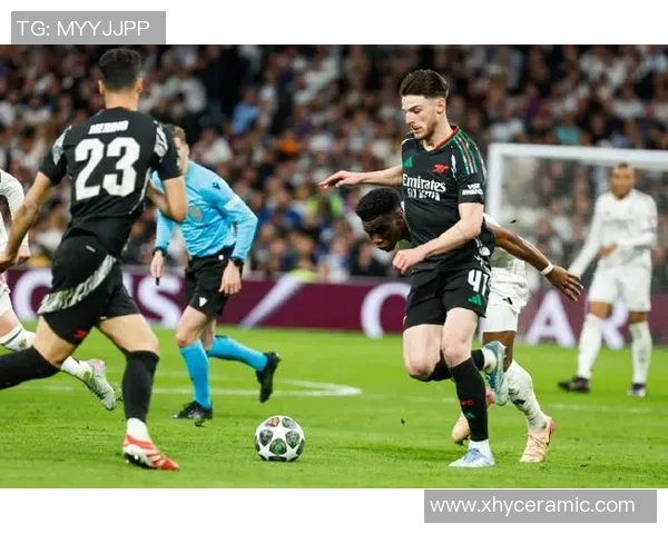 皇马与阿森纳友谊赛平局分析：意外瞬间引发全场热议