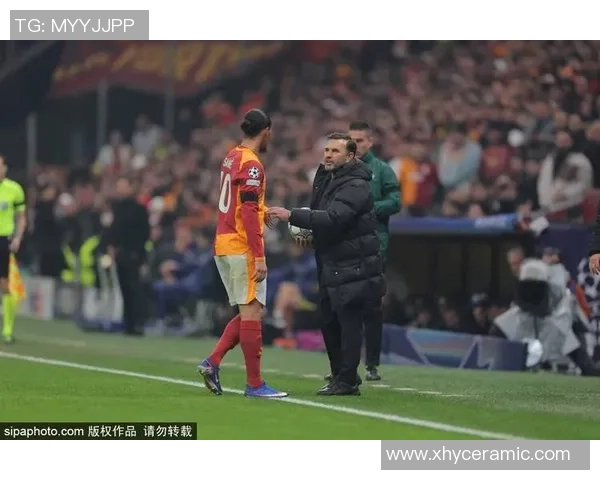 欧冠激战本菲卡与马竞战成平局争议判罚引发全场热议